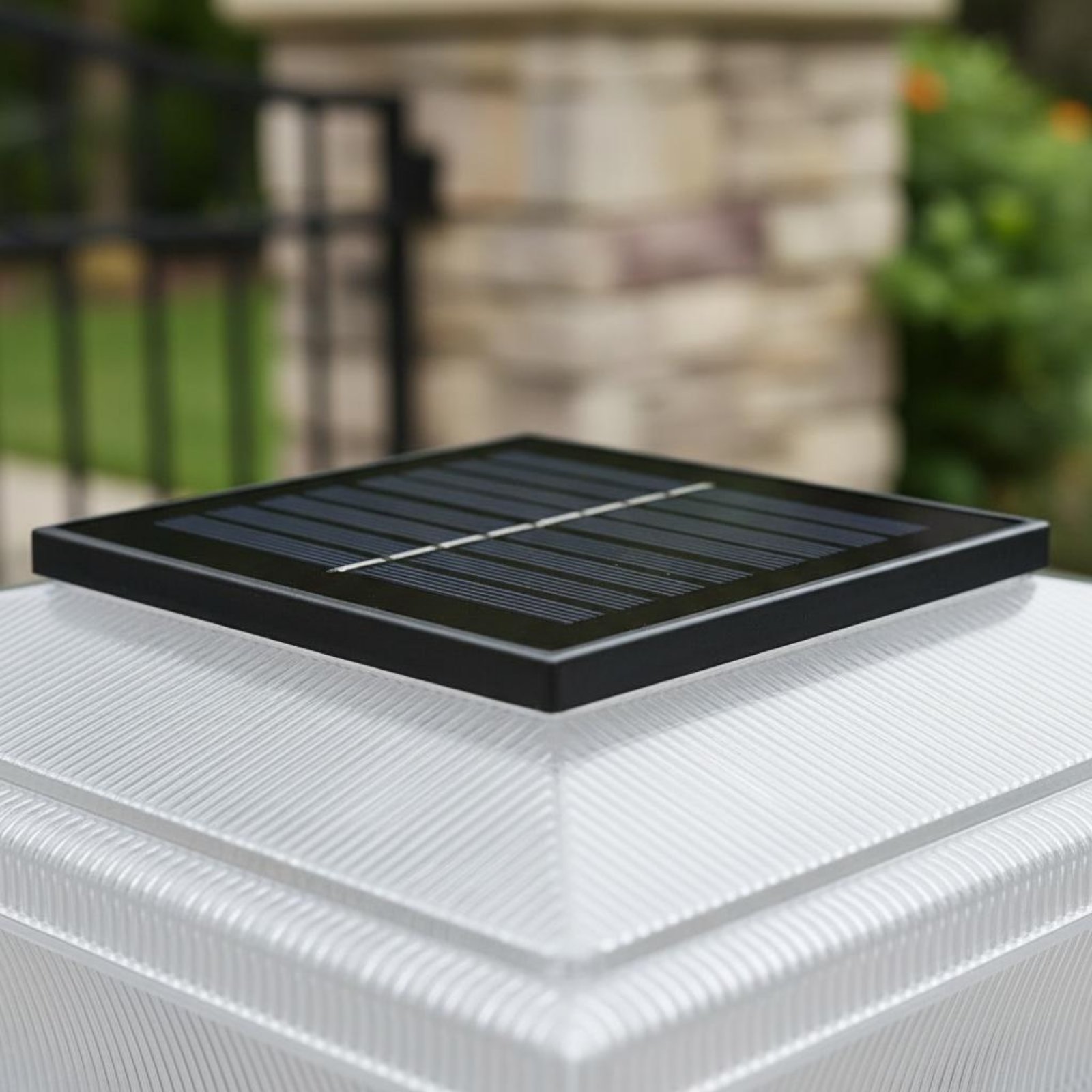 Solar Post Cap Light Wireless  - Outdoor Lighting Modern reseña y precio