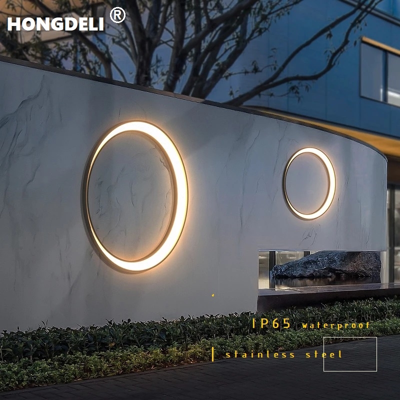 Modern wall light, outdoor pat - Outdoor Lighting With Outlet reseña y precio